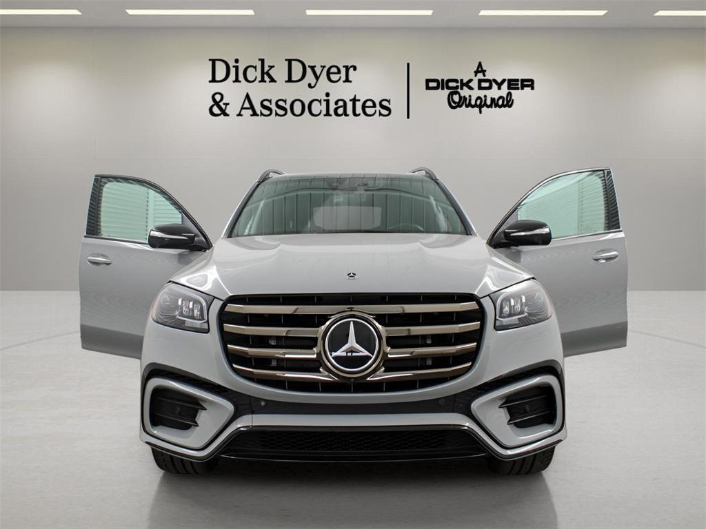 used 2024 Mercedes-Benz GLS 580 car, priced at $87,989