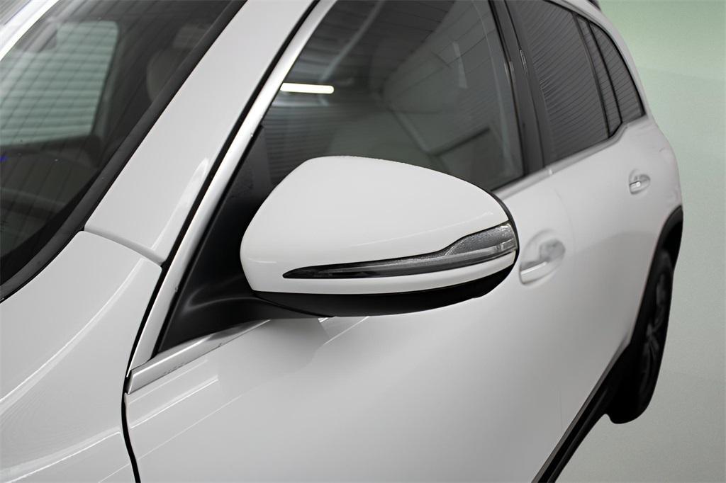 used 2025 Mercedes-Benz GLB 250 car, priced at $42,989