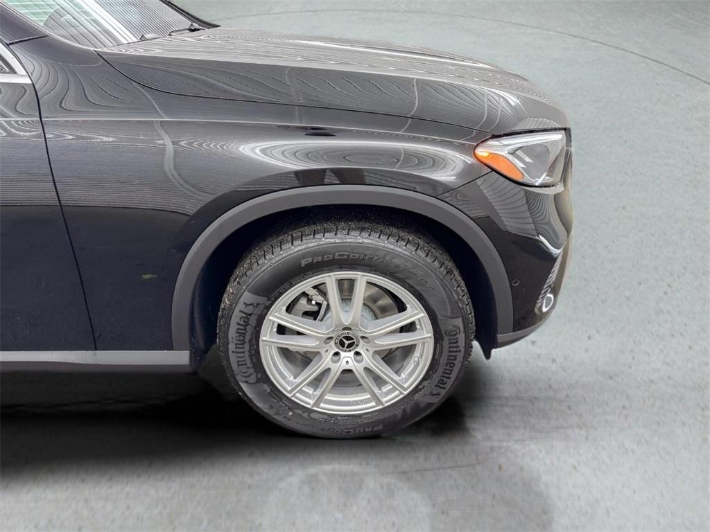 new 2025 Mercedes-Benz GLC 300 car, priced at $50,850