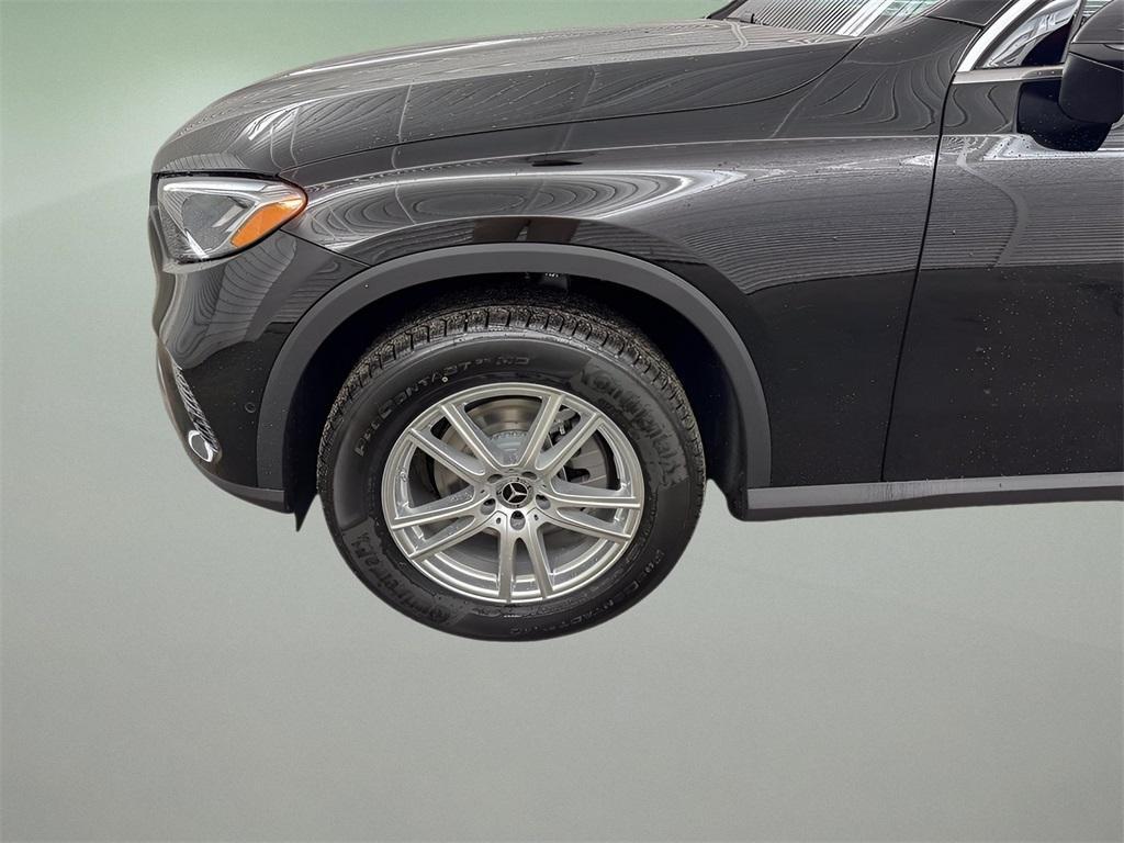 new 2025 Mercedes-Benz GLC 300 car, priced at $50,850