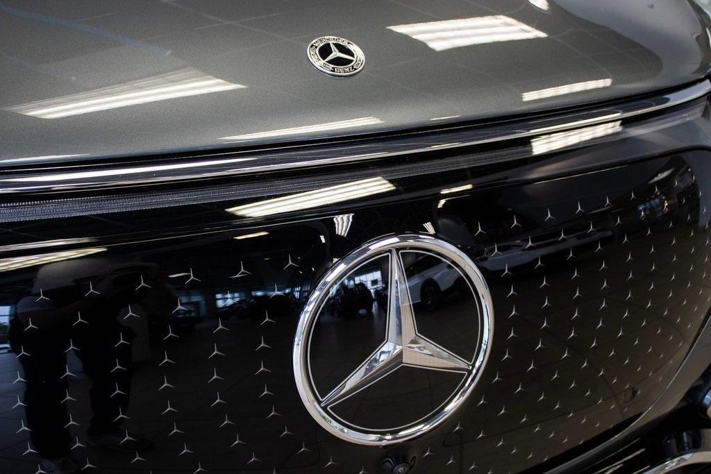 new 2023 Mercedes-Benz EQS 580 car, priced at $138,660