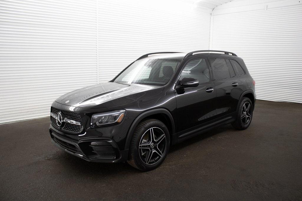 new 2024 Mercedes-Benz GLB 250 car, priced at $49,100