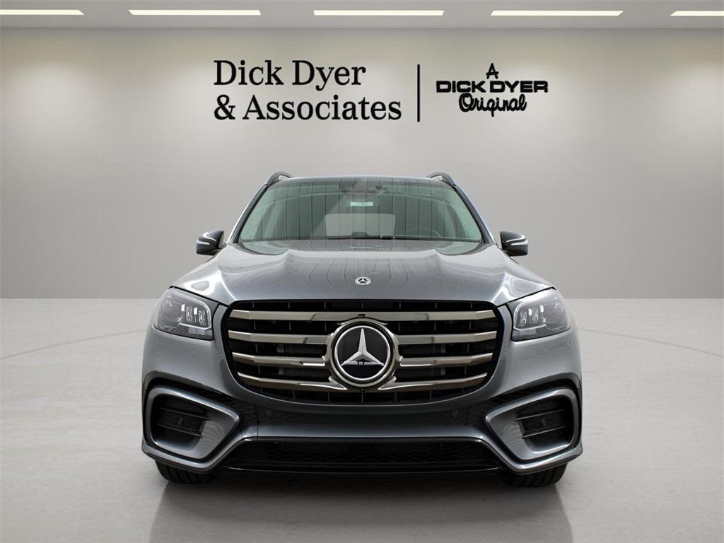 new 2025 Mercedes-Benz GLS 450 car, priced at $100,995