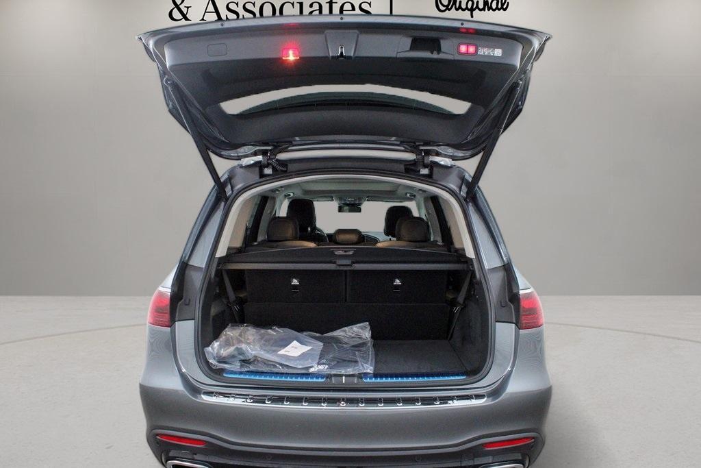 new 2025 Mercedes-Benz GLS 450 car, priced at $100,995