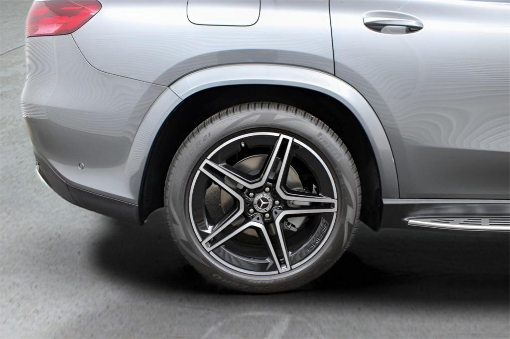 new 2025 Mercedes-Benz GLS 450 car, priced at $100,995