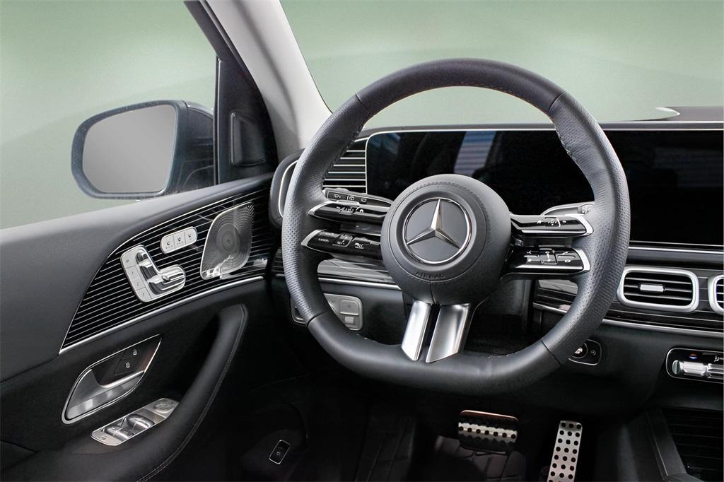 new 2025 Mercedes-Benz GLS 450 car, priced at $100,995