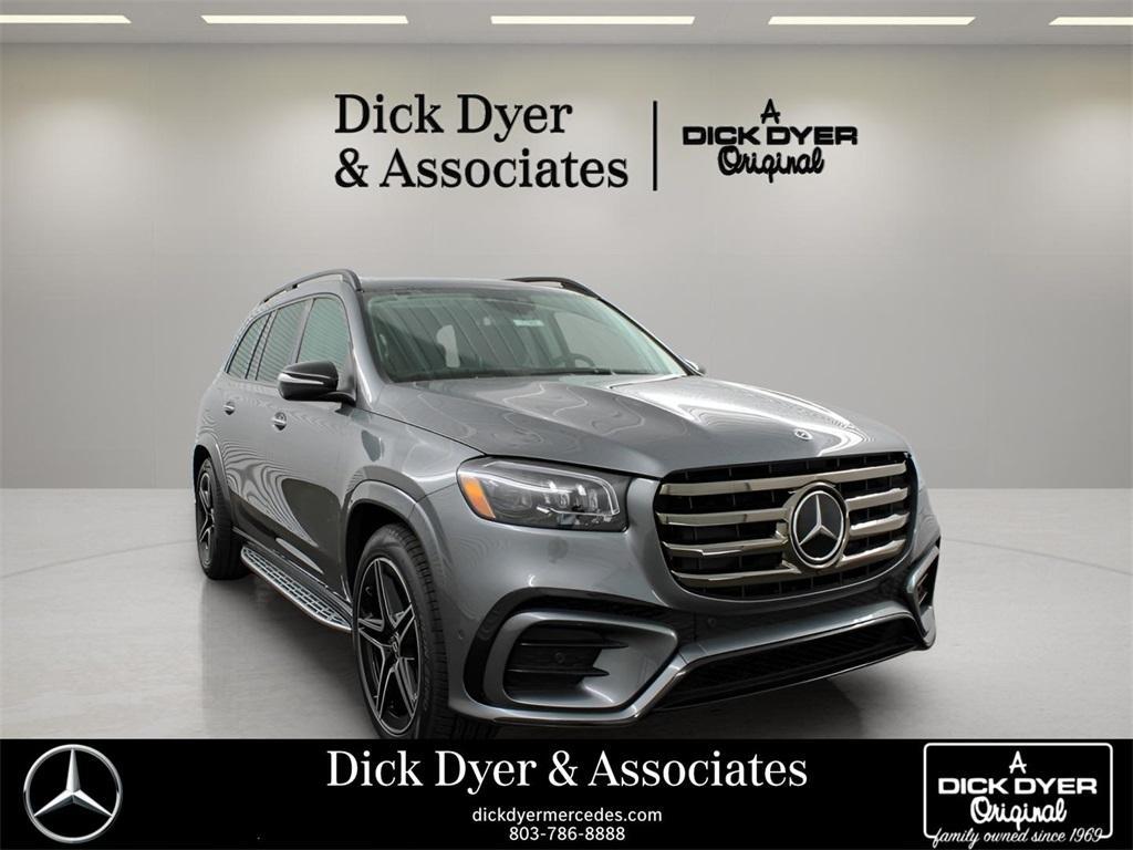 new 2025 Mercedes-Benz GLS 450 car, priced at $100,995