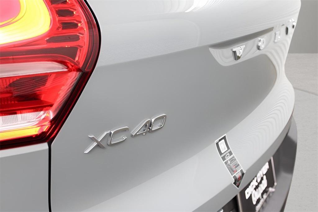 used 2025 Volvo XC40 car, priced at $35,989