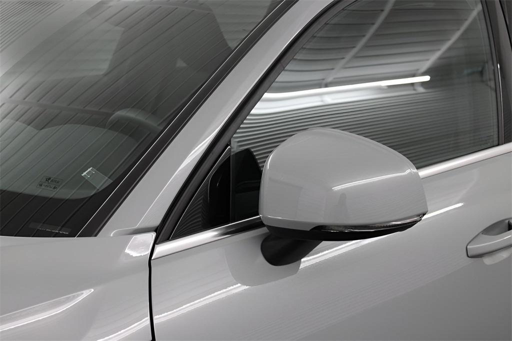 used 2025 Volvo XC40 car, priced at $35,989