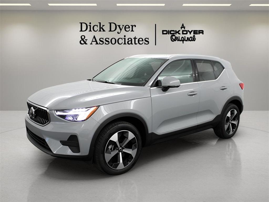 used 2025 Volvo XC40 car, priced at $35,989