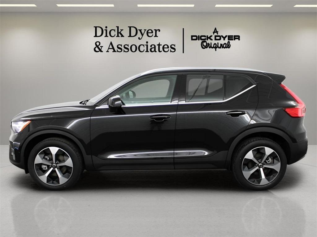 used 2025 Volvo XC40 car, priced at $42,989