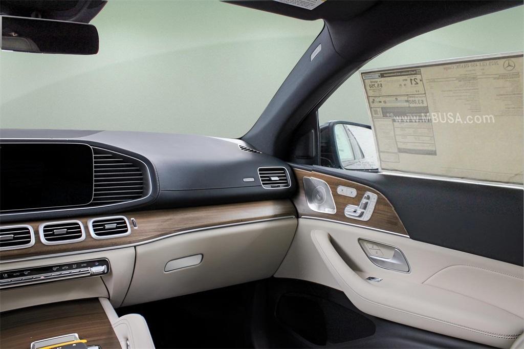 new 2025 Mercedes-Benz GLE 450 car, priced at $85,335