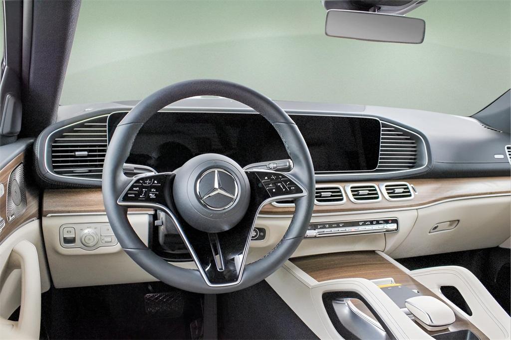 new 2025 Mercedes-Benz GLE 450 car, priced at $85,335