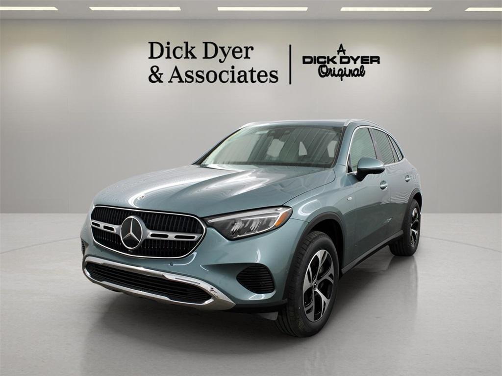 new 2025 Mercedes-Benz GLC 350e car, priced at $64,140