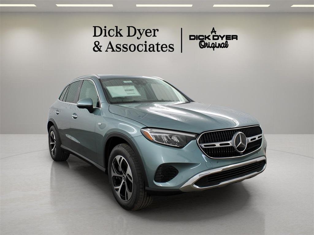 new 2025 Mercedes-Benz GLC 350e car, priced at $64,140