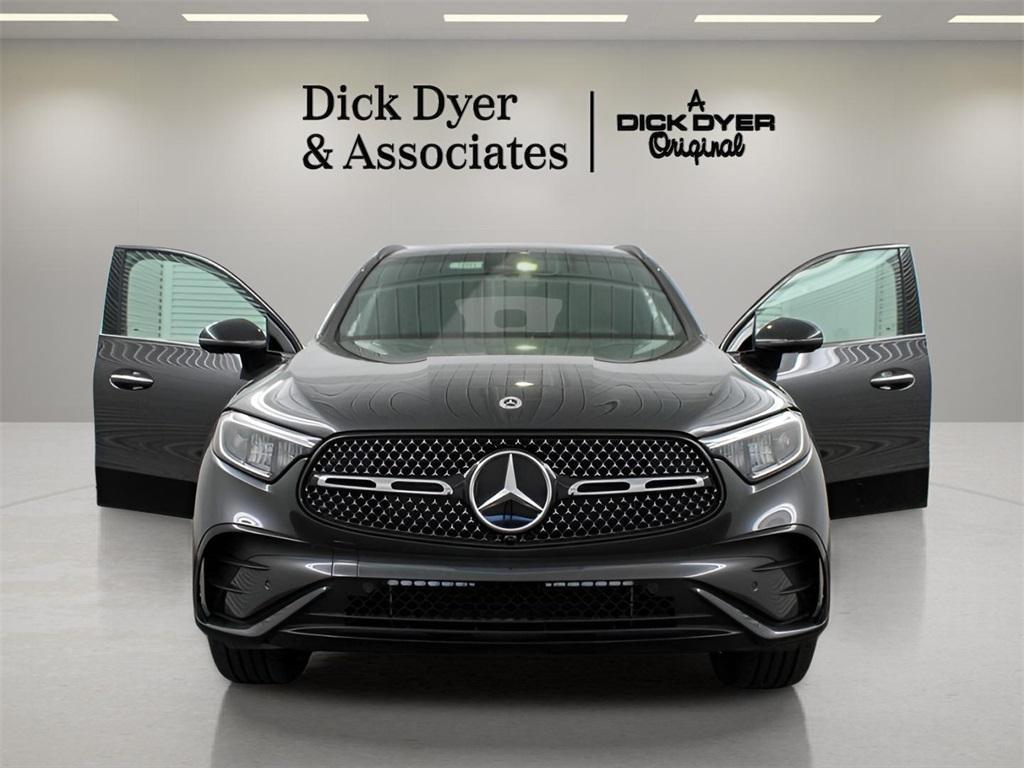 new 2025 Mercedes-Benz GLC 300 car, priced at $60,530