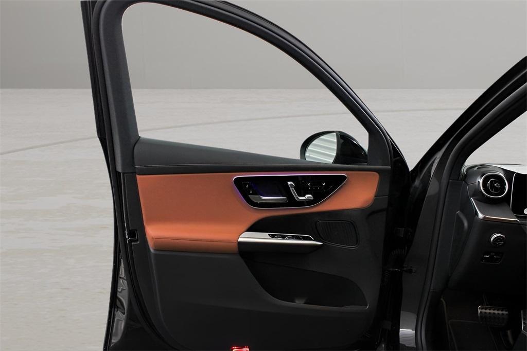 new 2025 Mercedes-Benz GLC 300 car, priced at $60,530