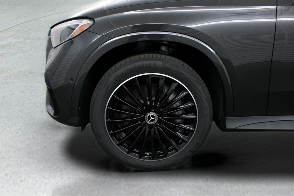 new 2025 Mercedes-Benz GLC 300 car, priced at $60,530