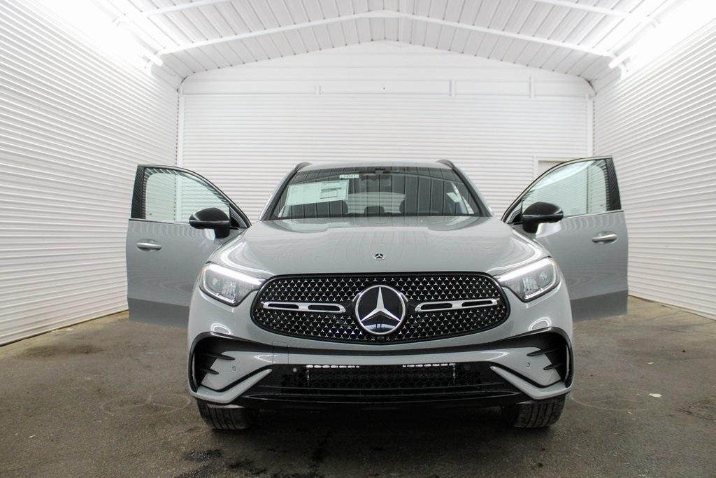 new 2025 Mercedes-Benz GLC 300 car, priced at $56,805