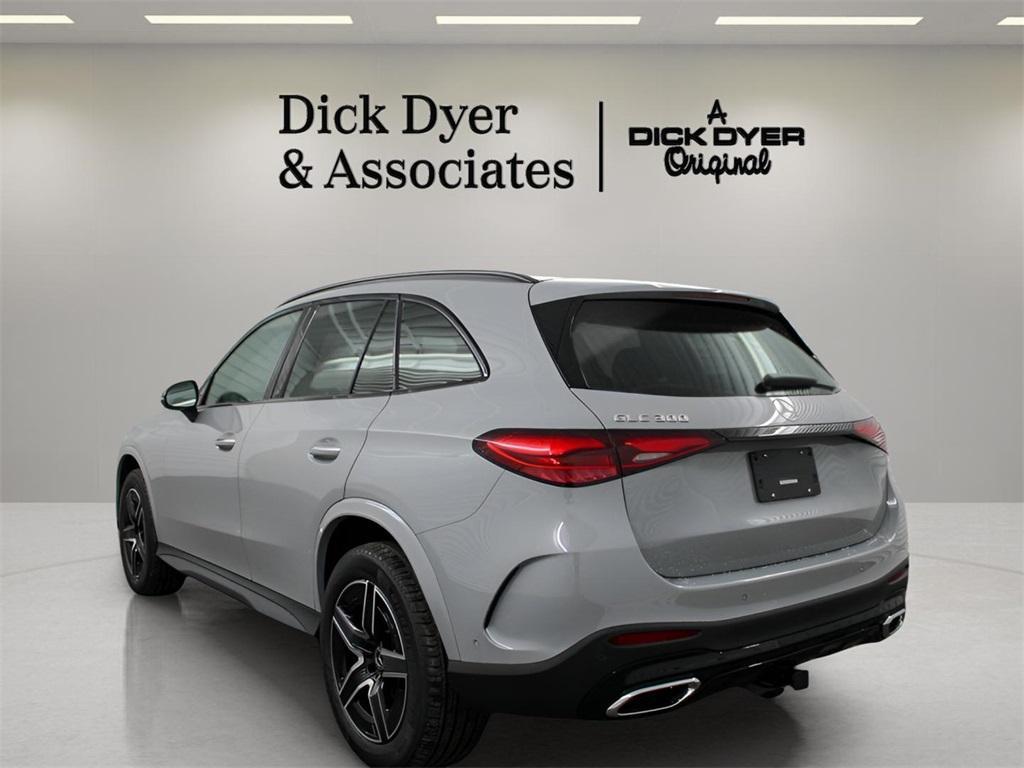 new 2025 Mercedes-Benz GLC 300 car, priced at $56,805
