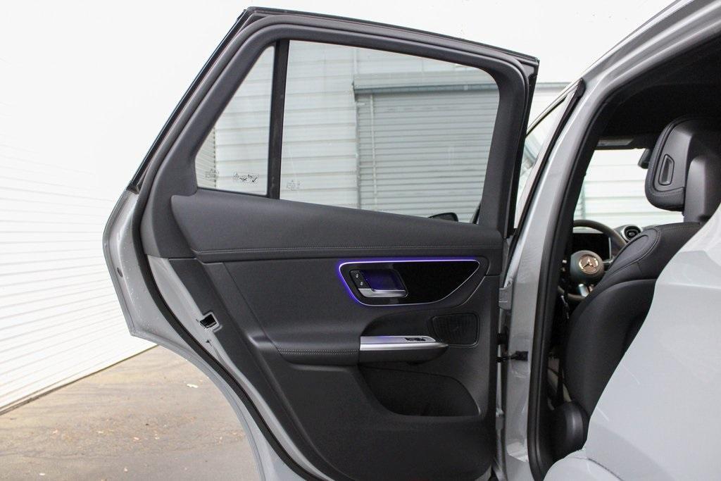 new 2025 Mercedes-Benz GLC 300 car, priced at $56,805