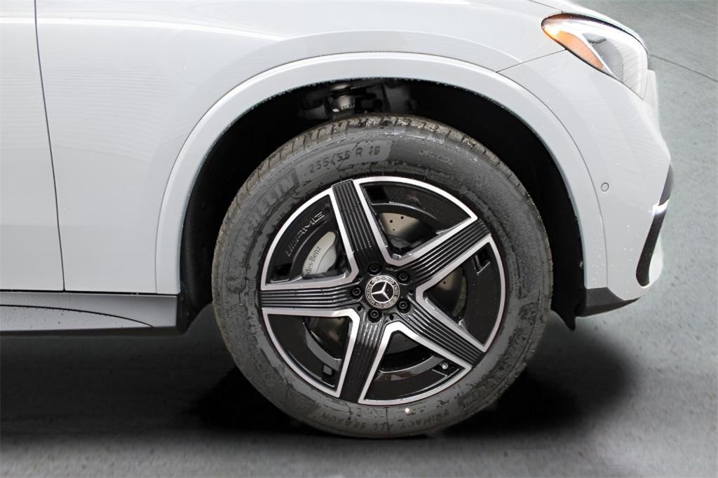 new 2025 Mercedes-Benz GLC 300 car, priced at $56,805