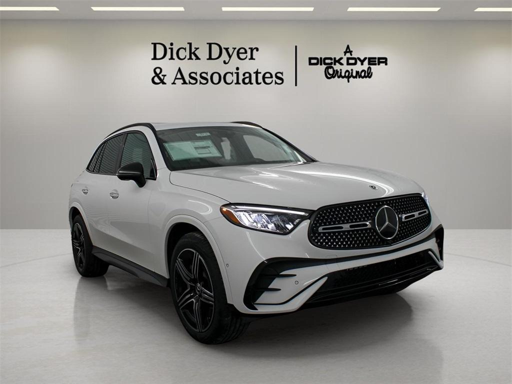 new 2025 Mercedes-Benz GLC 300 car, priced at $64,455