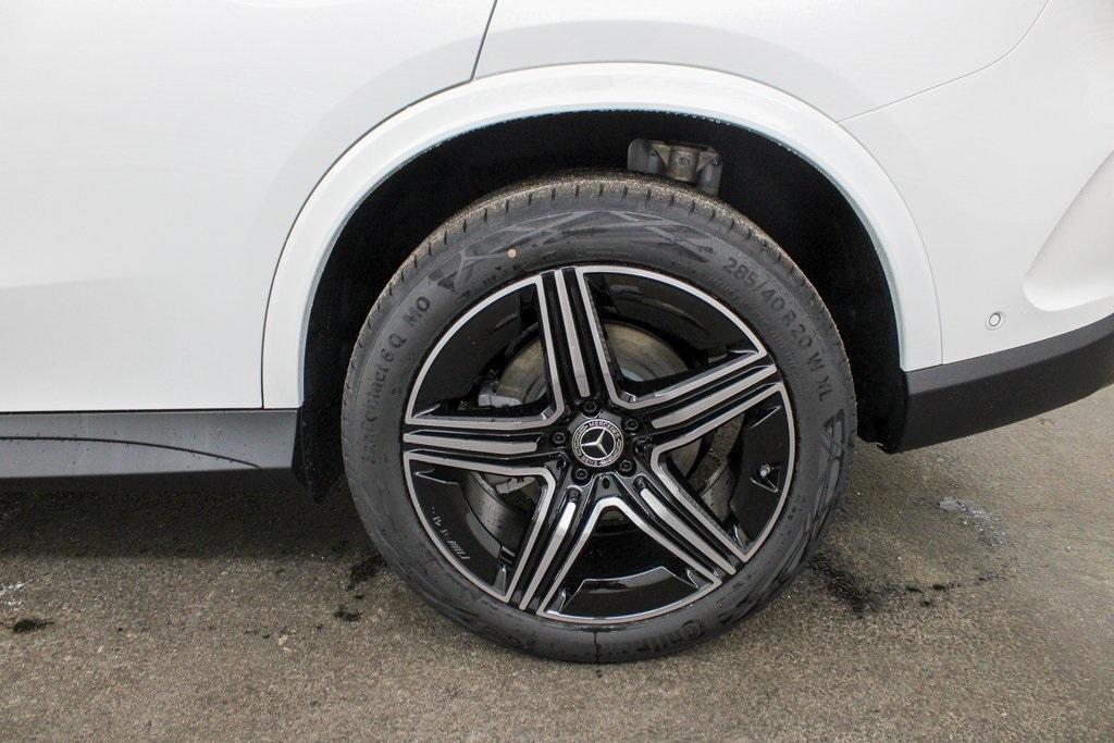 new 2025 Mercedes-Benz GLC 300 car, priced at $64,455