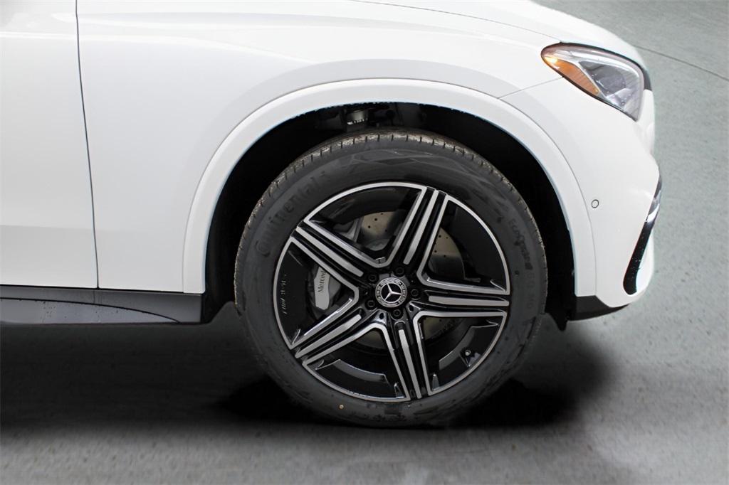 new 2025 Mercedes-Benz GLC 300 car, priced at $64,455