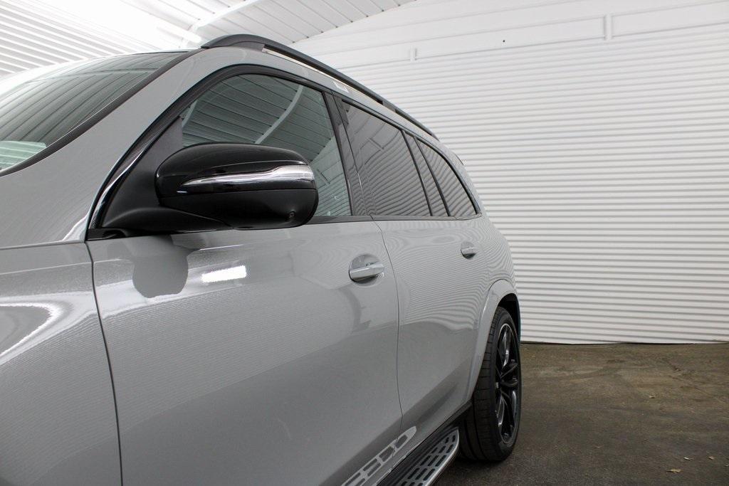 new 2025 Mercedes-Benz GLS 580 car, priced at $126,940