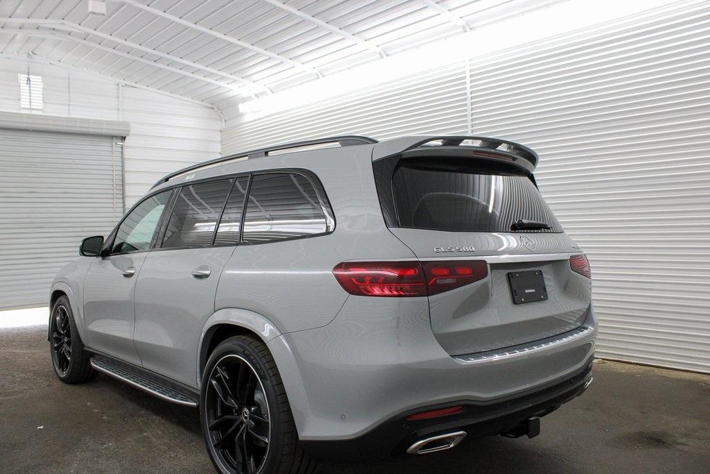 new 2025 Mercedes-Benz GLS 580 car, priced at $126,940