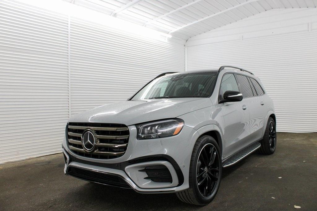 new 2025 Mercedes-Benz GLS 580 car, priced at $126,940