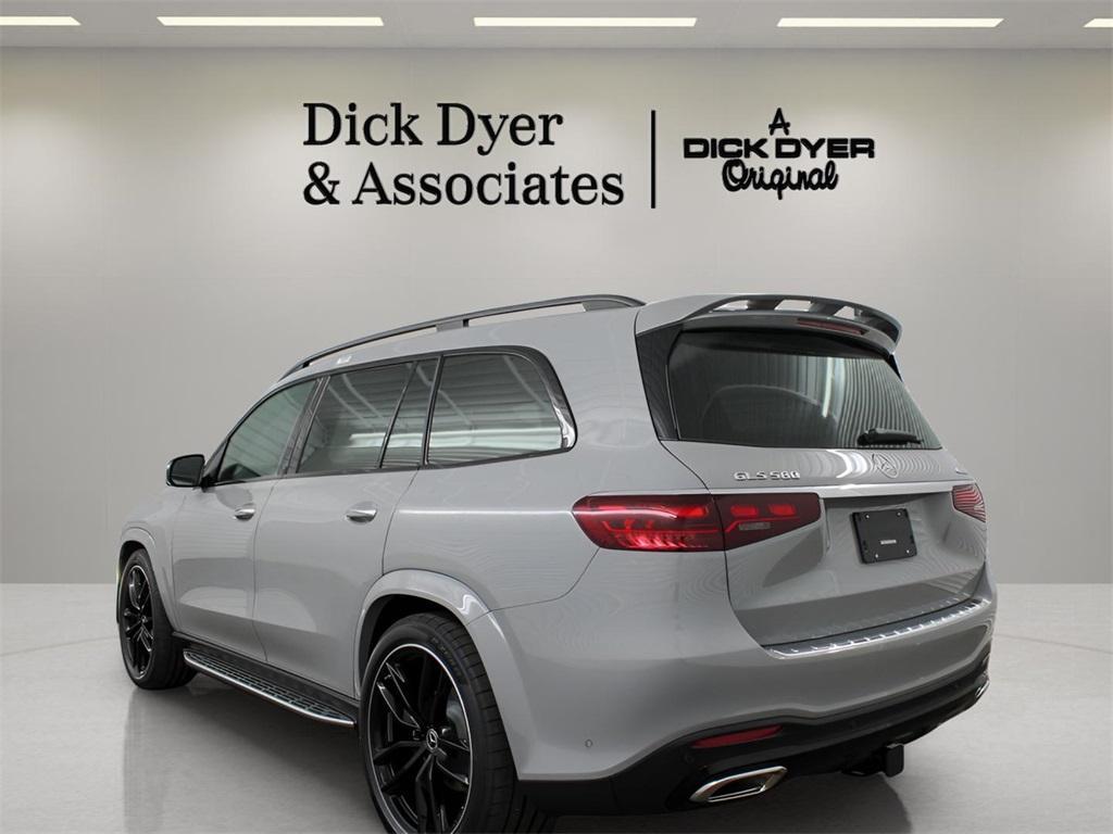 new 2025 Mercedes-Benz GLS 580 car, priced at $126,940