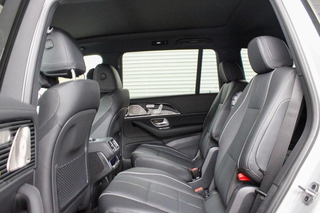 new 2025 Mercedes-Benz GLS 580 car, priced at $126,940