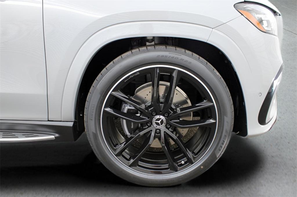 new 2025 Mercedes-Benz GLS 580 car, priced at $126,940