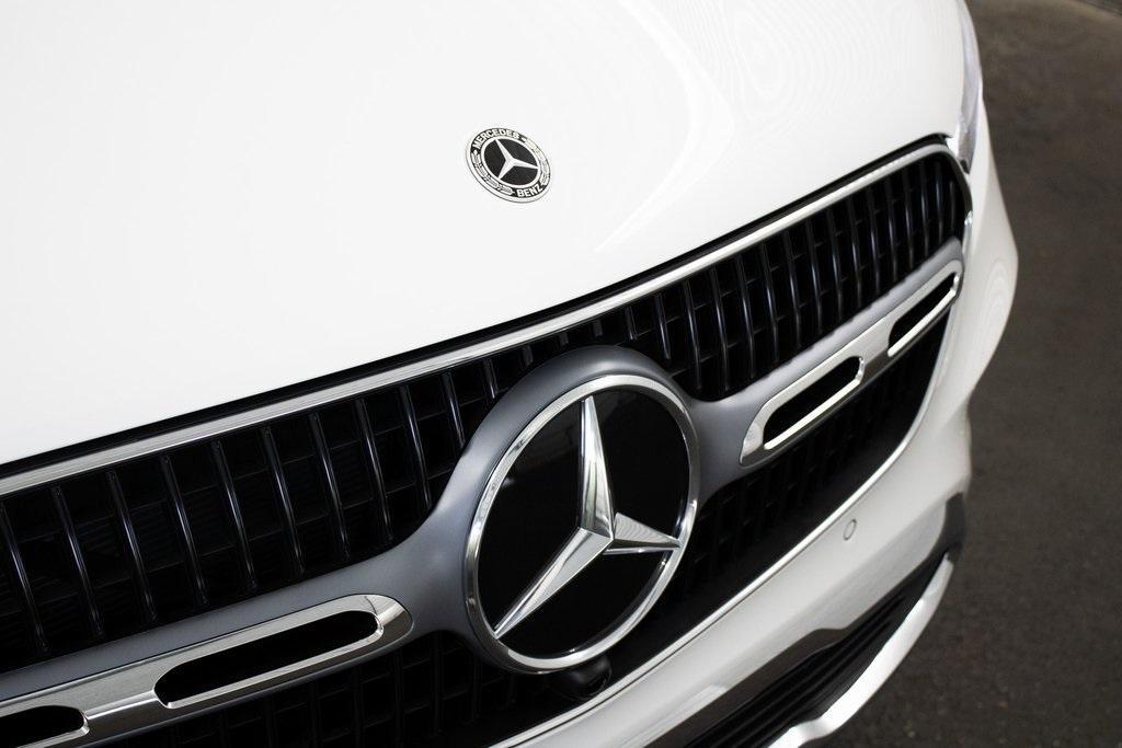 new 2025 Mercedes-Benz GLC 300 car, priced at $52,535