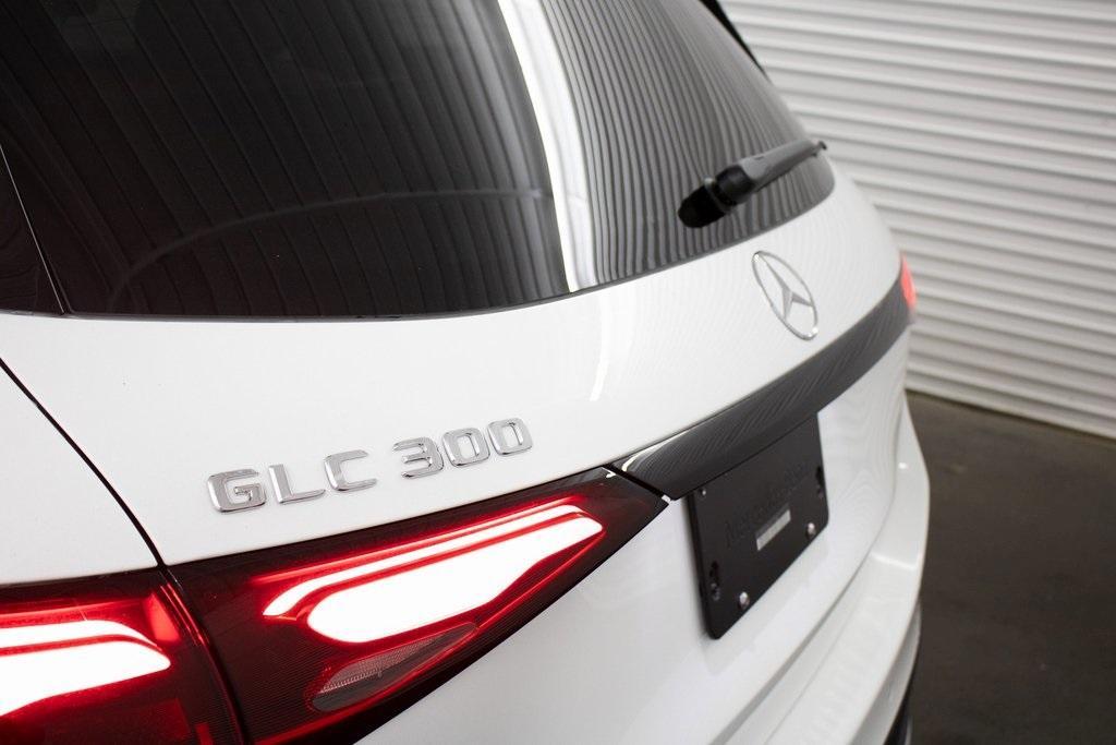 new 2025 Mercedes-Benz GLC 300 car, priced at $52,535