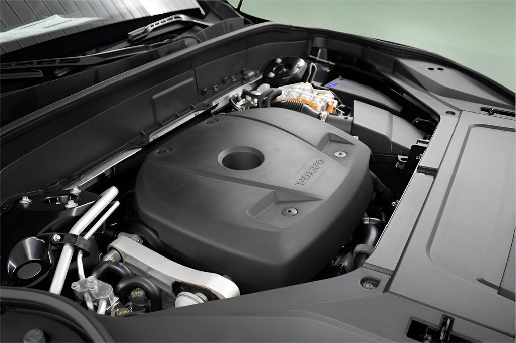used 2025 Volvo XC90 Plug-In Hybrid car, priced at $67,989
