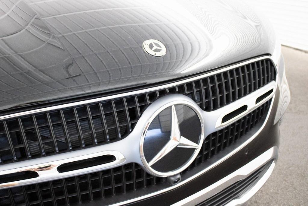 new 2025 Mercedes-Benz GLC 300 car, priced at $52,700