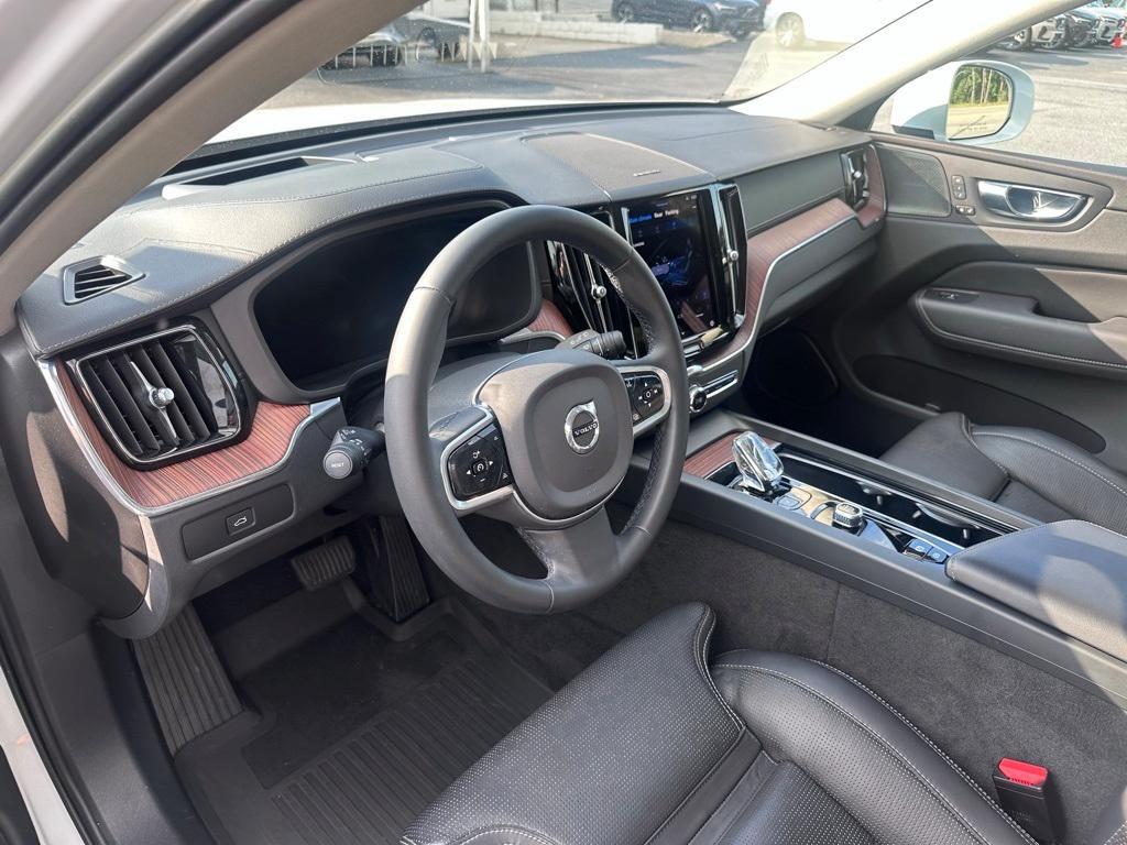 used 2023 Volvo XC60 car, priced at $43,989