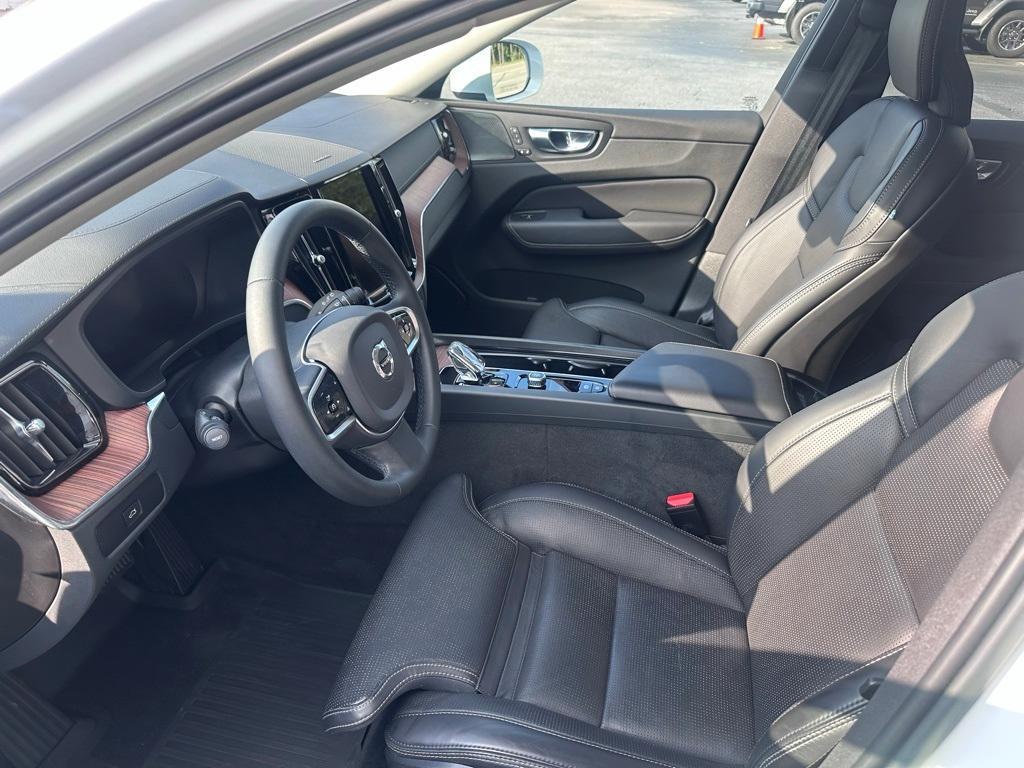 used 2023 Volvo XC60 car, priced at $43,989