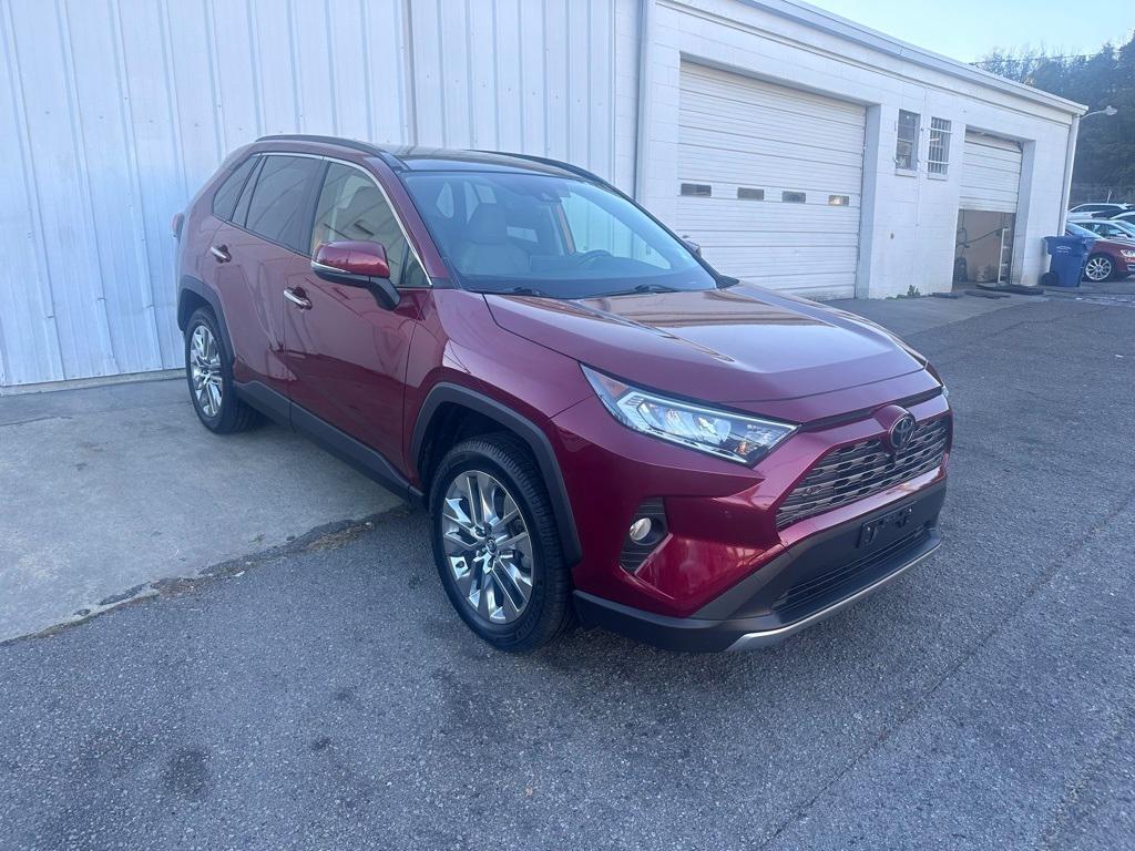 used 2019 Toyota RAV4 car, priced at $25,989