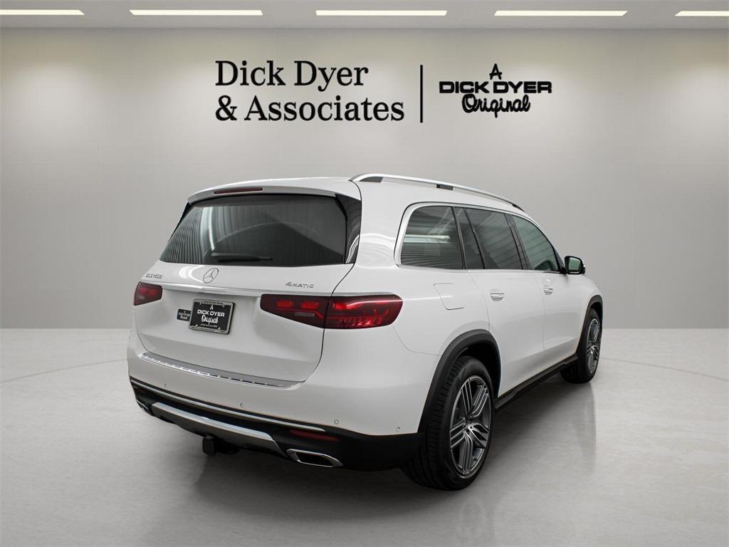 new 2025 Mercedes-Benz GLS 450 car, priced at $95,705