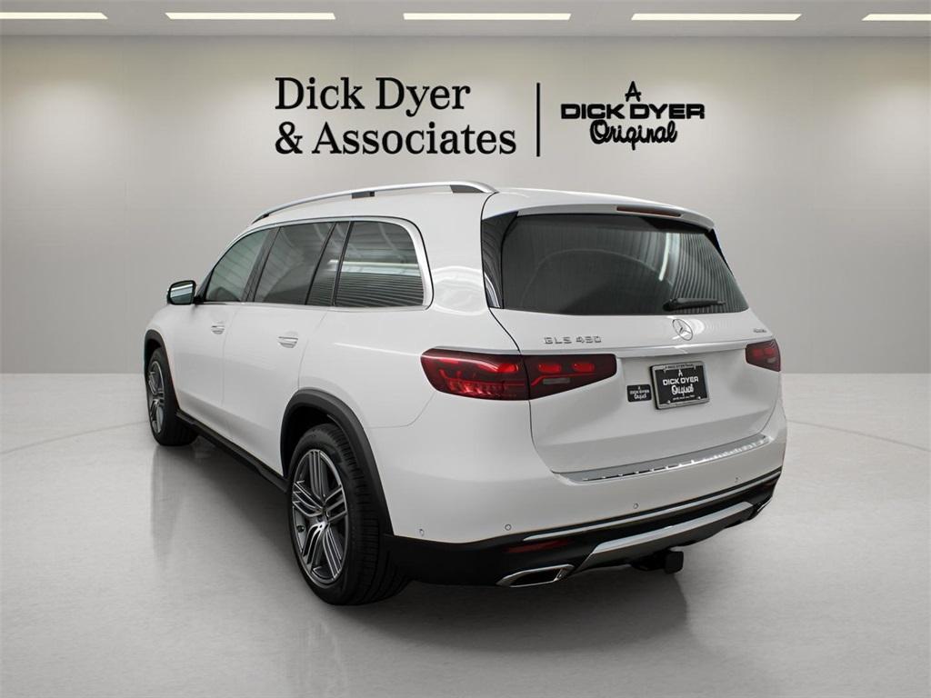 new 2025 Mercedes-Benz GLS 450 car, priced at $95,705