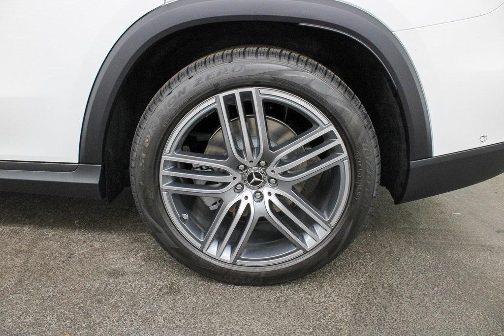 new 2025 Mercedes-Benz GLS 450 car, priced at $95,705