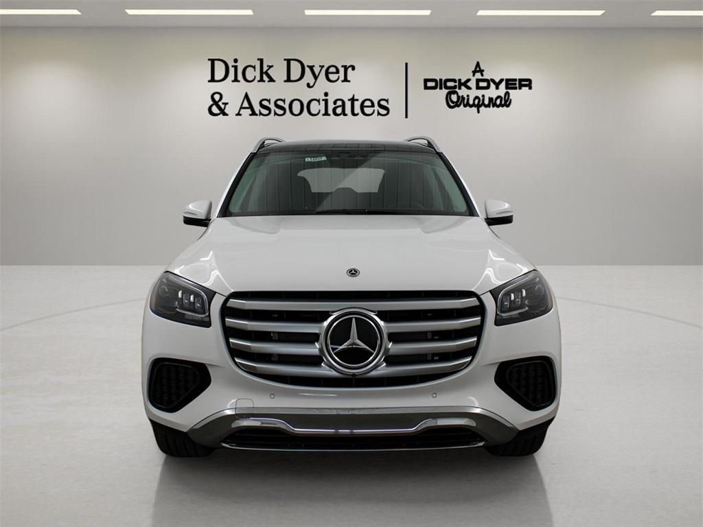 new 2025 Mercedes-Benz GLS 450 car, priced at $95,705