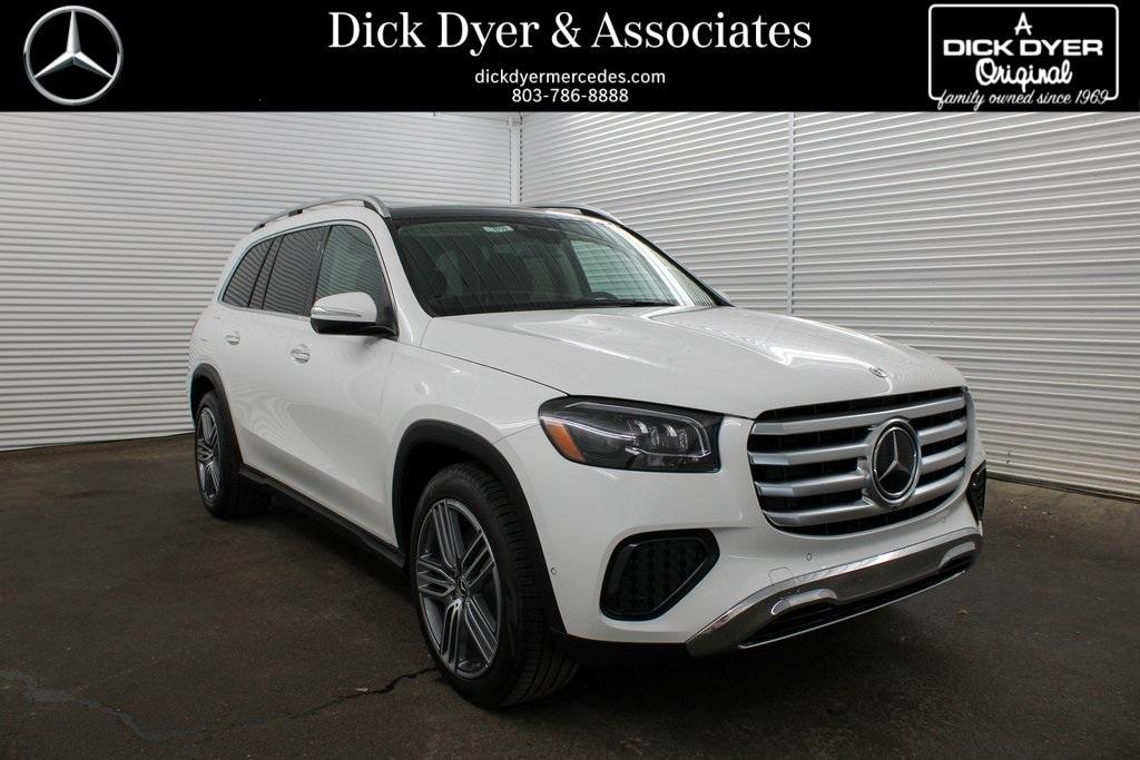 new 2025 Mercedes-Benz GLS 450 car, priced at $95,705
