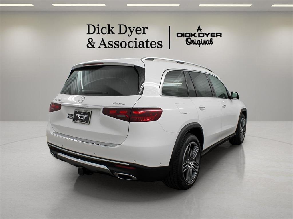 new 2025 Mercedes-Benz GLS 450 car, priced at $95,705