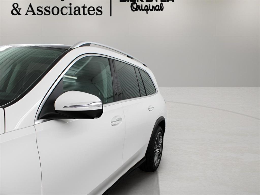 new 2025 Mercedes-Benz GLS 450 car, priced at $95,705