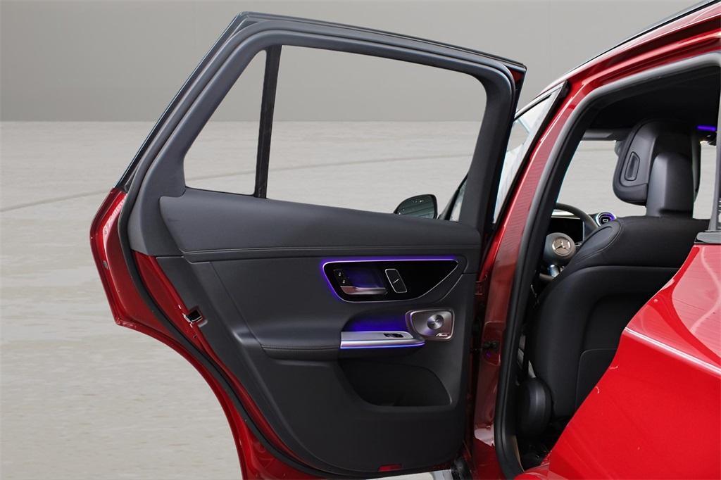 new 2025 Mercedes-Benz GLC 300 car, priced at $60,885